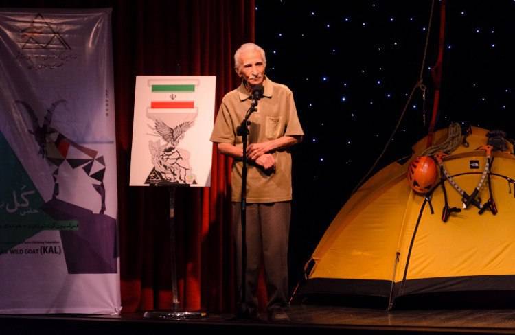 تصویر پیشکسوت کوهنوردی حسین رضایی کارآموخته نخستین دوره آموزشی استاد گیلانپور